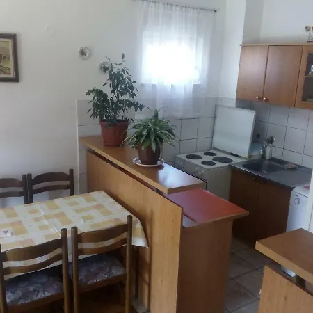 Appartamento Apartman Dzoni *